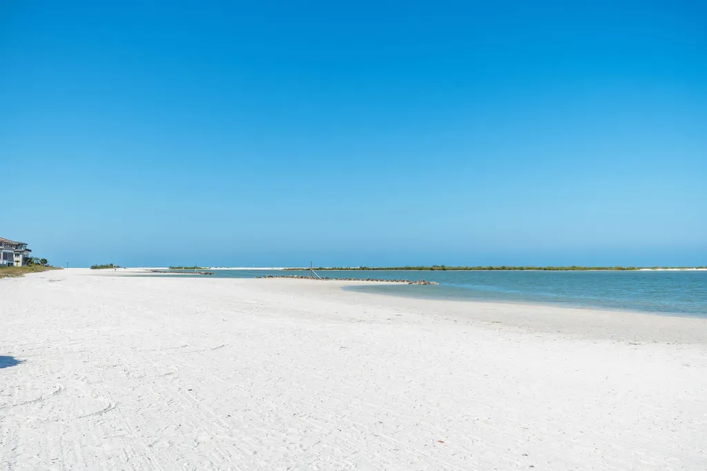 17 N Collier Marco Island FL 34145