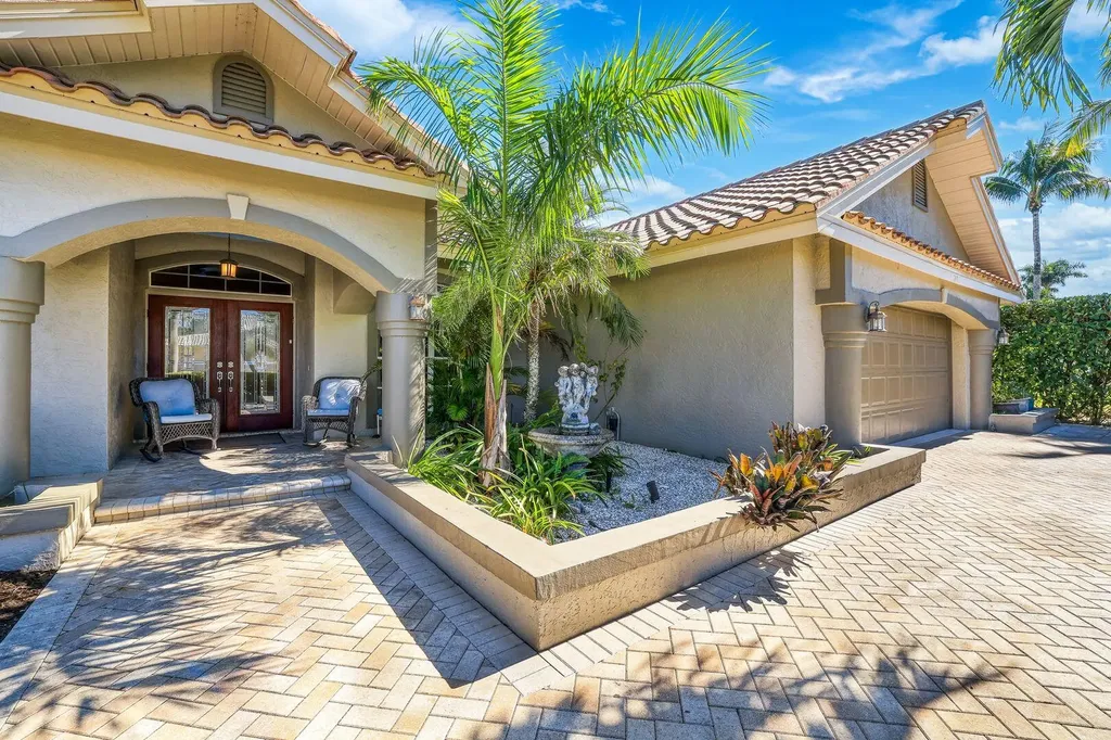 146 Muirfield Circle Naples FL 34113