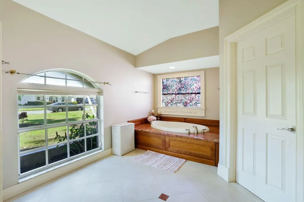 146 Muirfield Circle Naples FL 34113