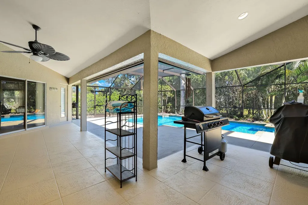 146 Muirfield Circle Naples FL 34113