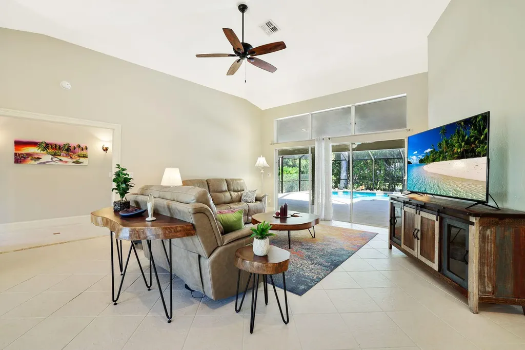 146 Muirfield Circle Naples FL 34113