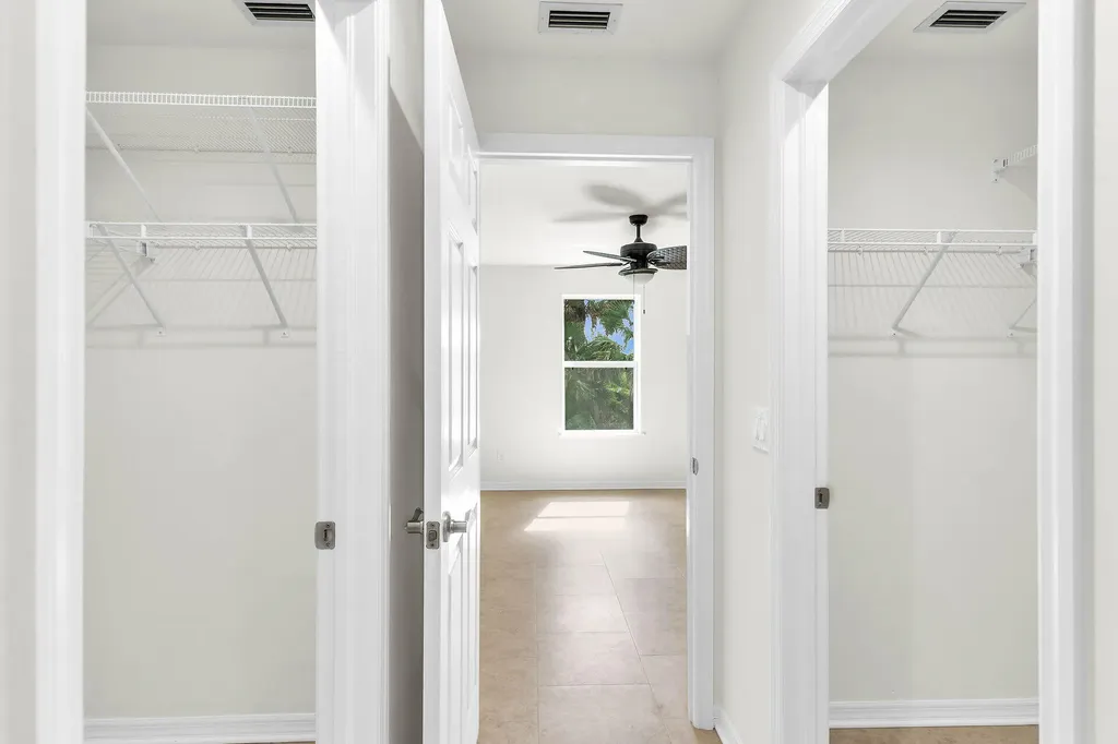 200 Cays Drive Naples FL 34114