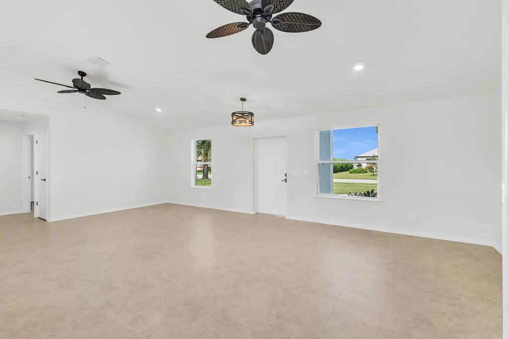 200 Cays Drive Naples FL 34114