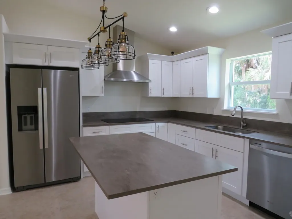200 Cays Drive Naples FL 34114