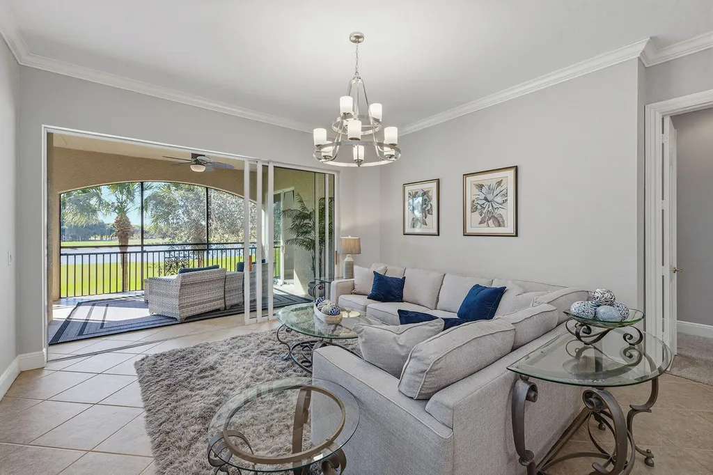 9057 Cherry Oaks Naples FL 34114