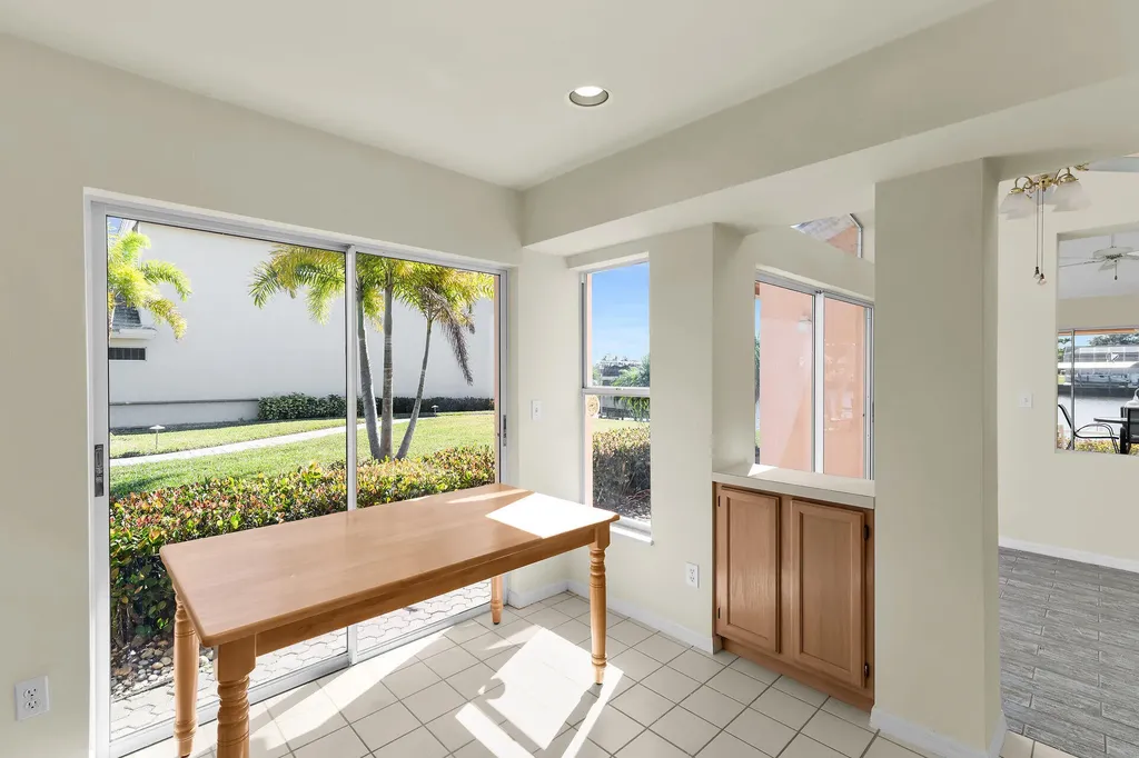 148 Eveningstar Cay Naples FL 34114