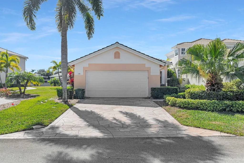 148 Eveningstar Cay Naples FL 34114