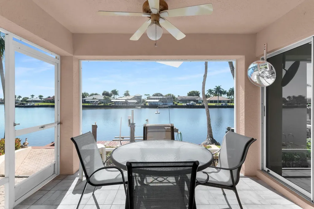 148 Eveningstar Cay Naples FL 34114
