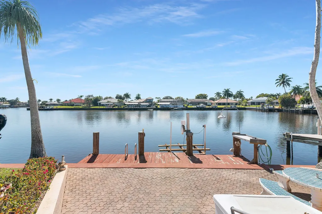 148 Eveningstar Cay Naples FL 34114