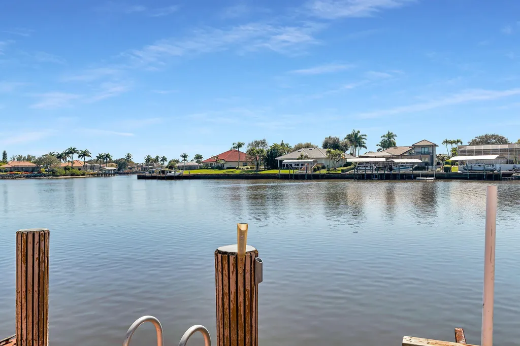 148 Eveningstar Cay Naples FL 34114