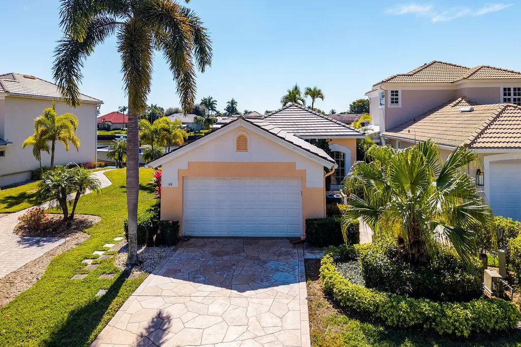 148 Eveningstar Cay Naples FL 34114