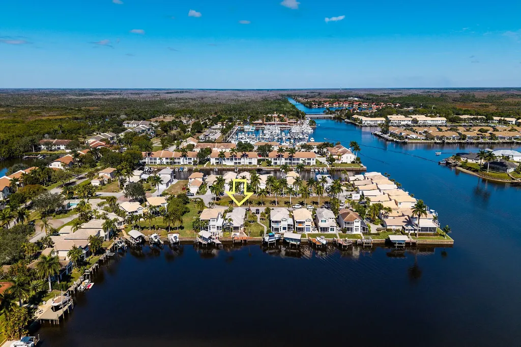 148 Eveningstar Cay Naples FL 34114