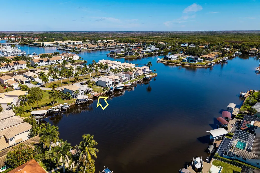 148 Eveningstar Cay Naples FL 34114