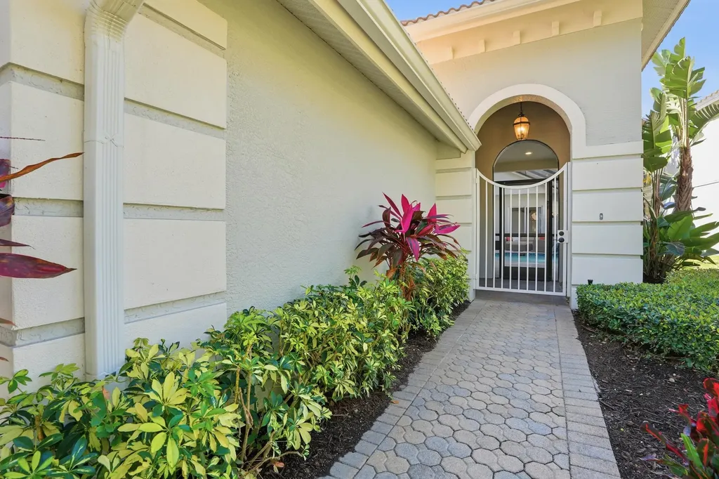 3854 Cotton Green Path Drive Naples FL 34114