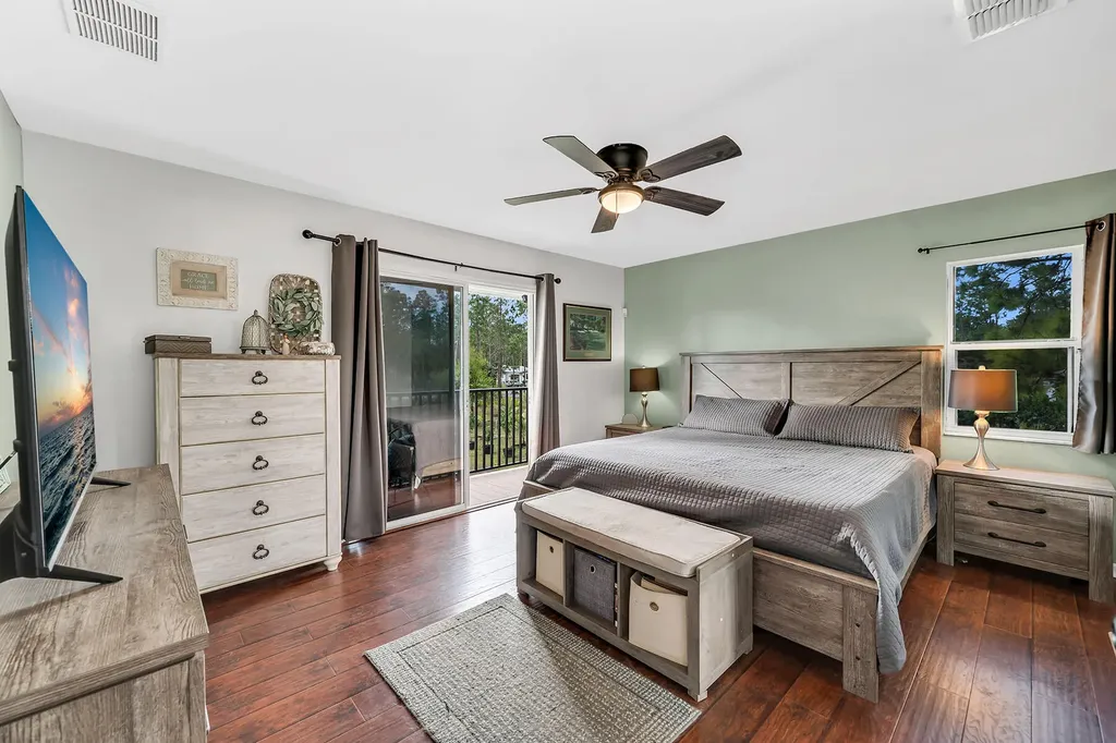 4105 2nd Avenue NE Naples FL 34120