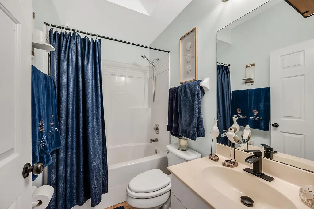 4105 2nd Avenue NE Naples FL 34120