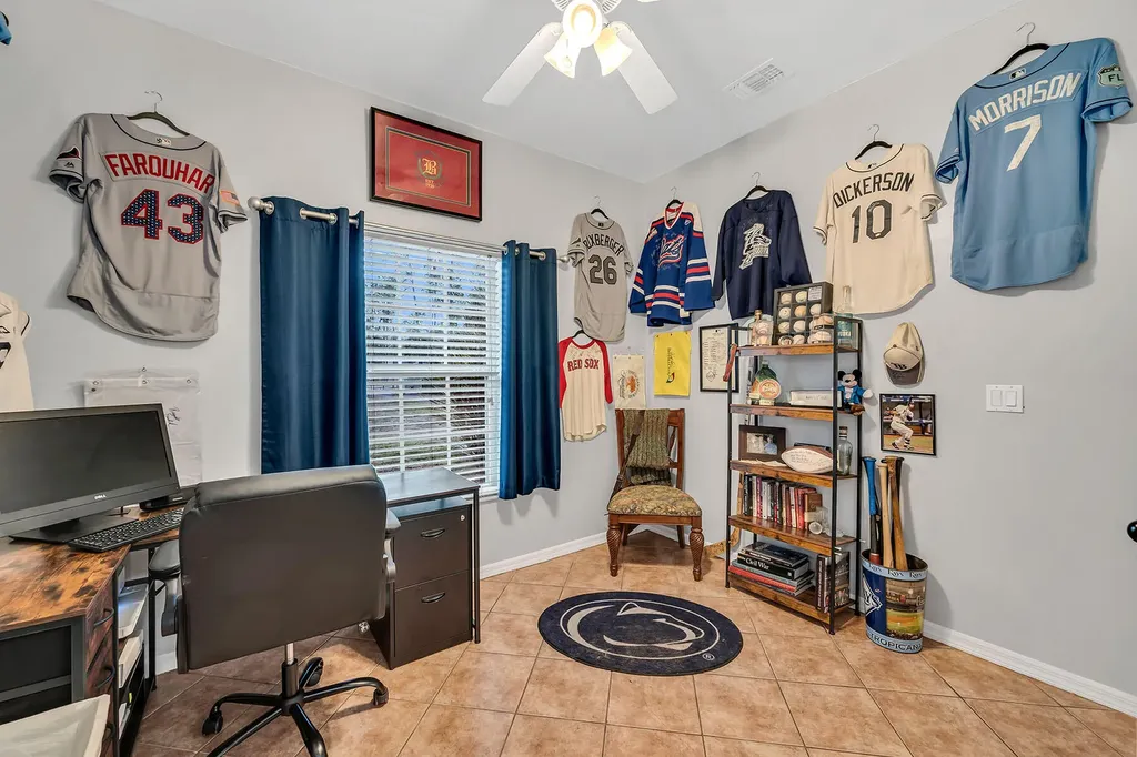 4105 2nd Avenue NE Naples FL 34120