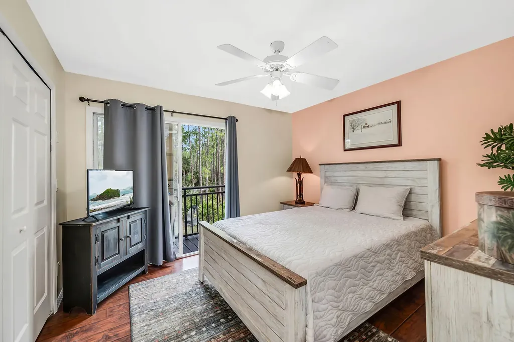 4105 2nd Avenue NE Naples FL 34120