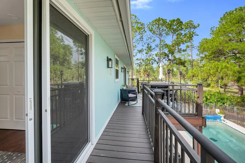 4105 2nd Avenue NE Naples FL 34120