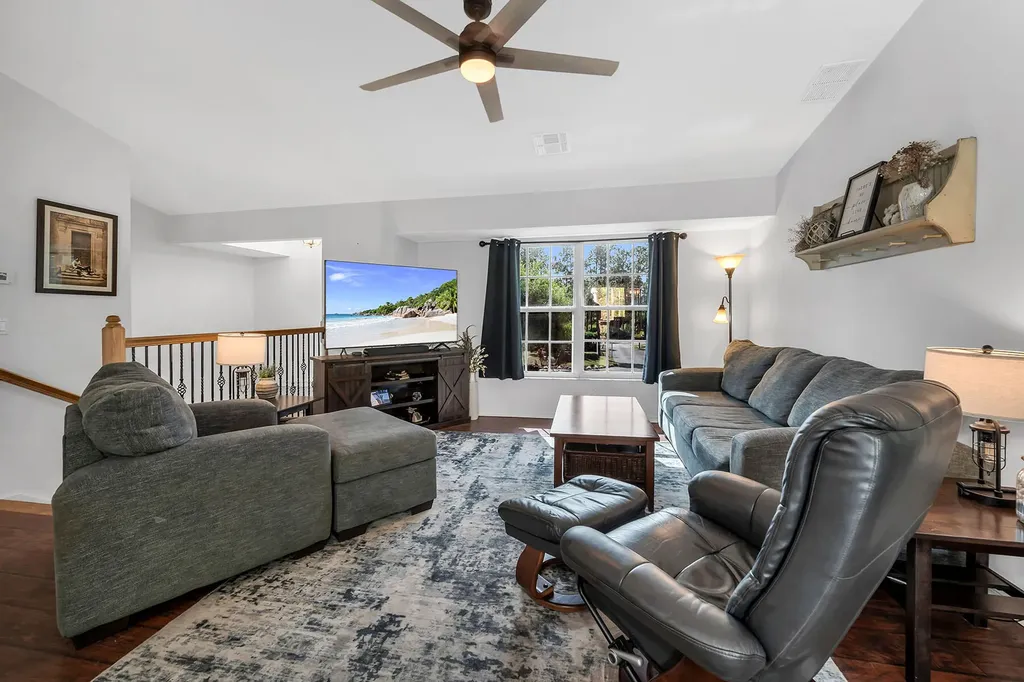 4105 2nd Avenue NE Naples FL 34120