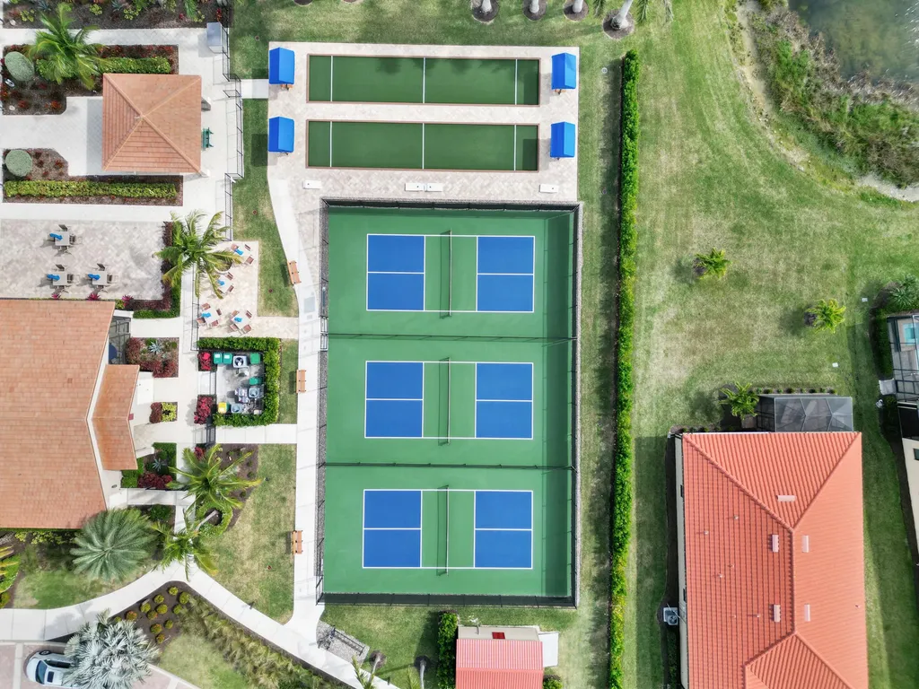 1238 Kendari Terrace Naples FL 34113