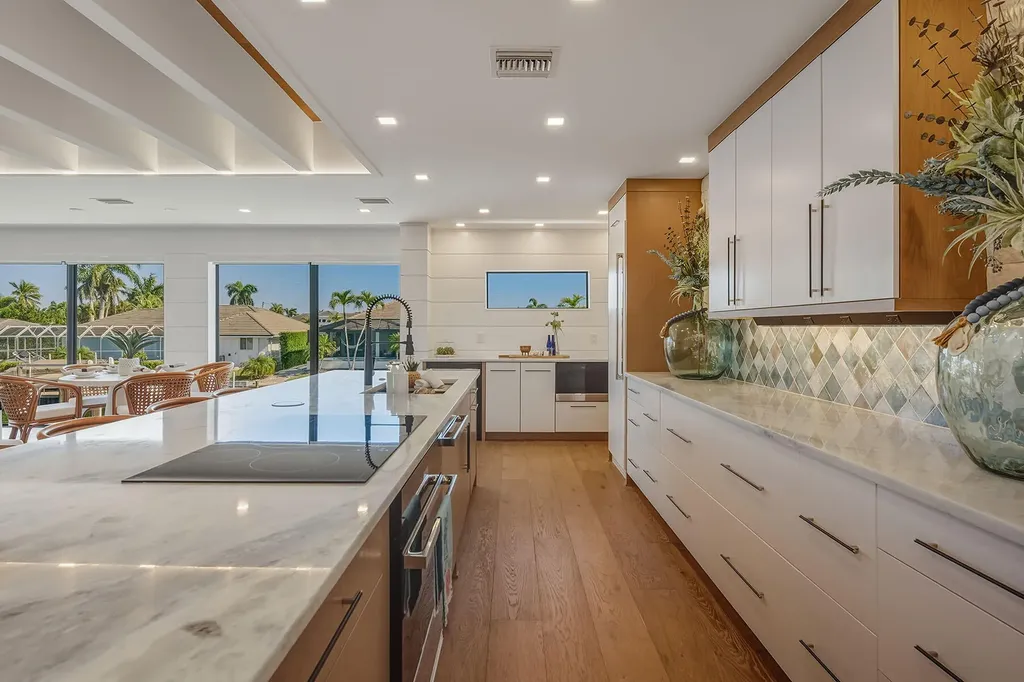 191 Leeward Court Marco Island FL 34145