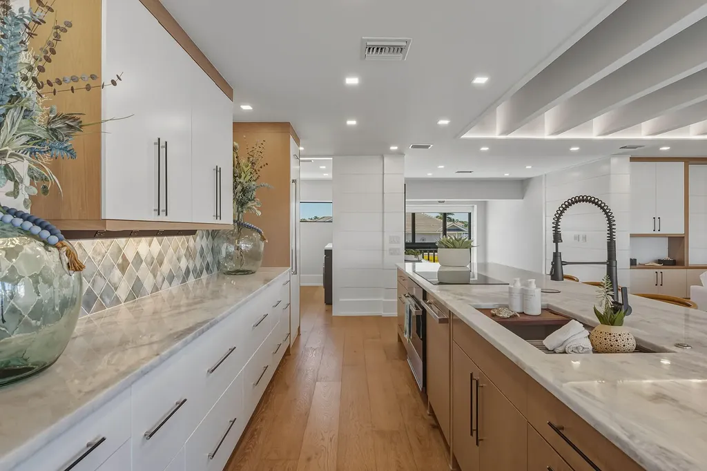 191 Leeward Court Marco Island FL 34145