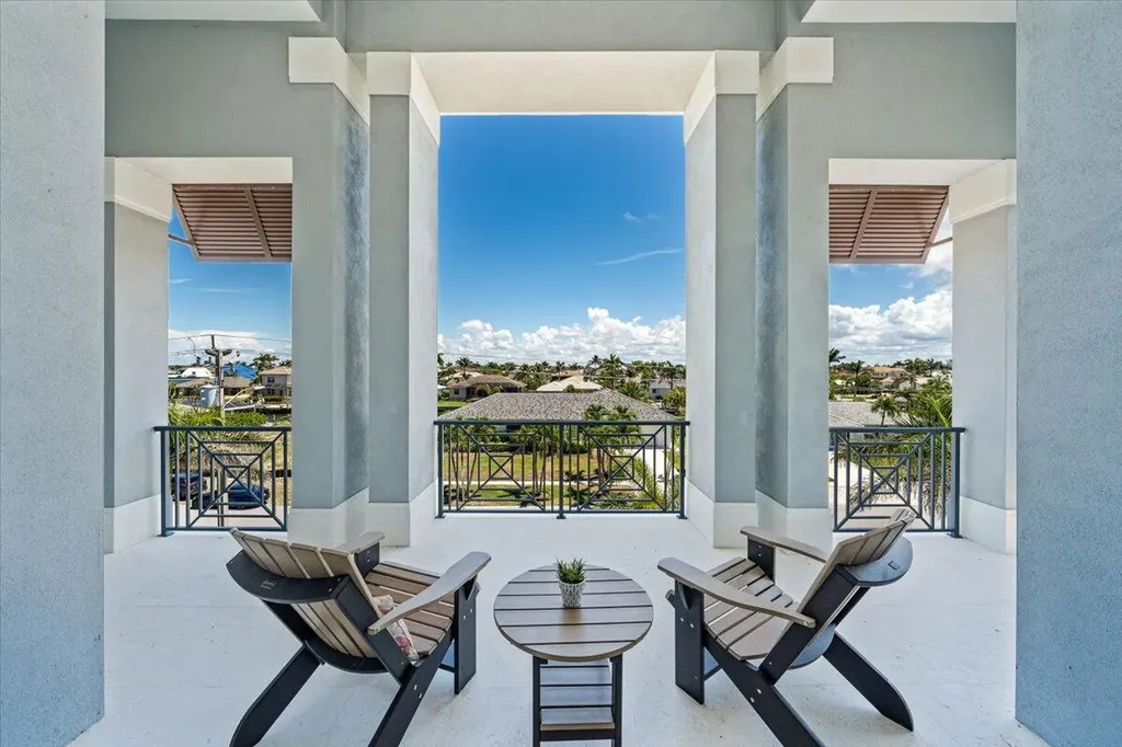 564 Spinnaker Drive Marco Island FL 34145