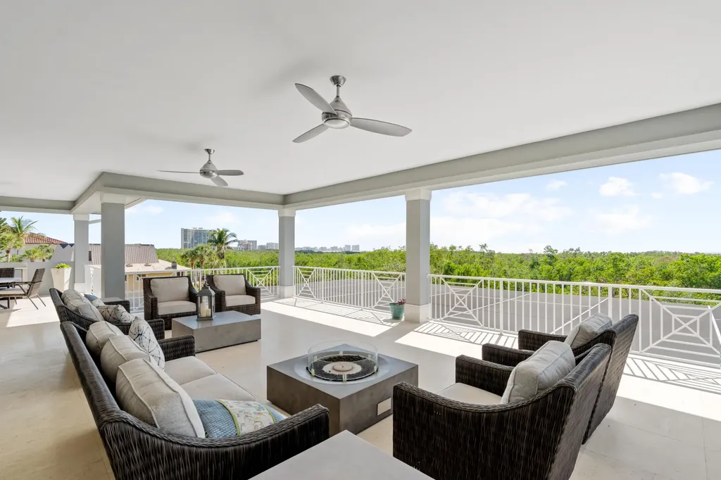 564 Spinnaker Drive Marco Island FL 34145