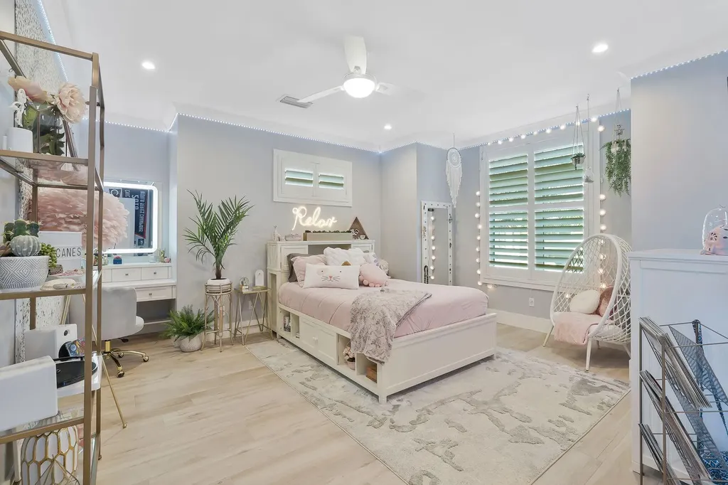 564 Spinnaker Drive Marco Island FL 34145