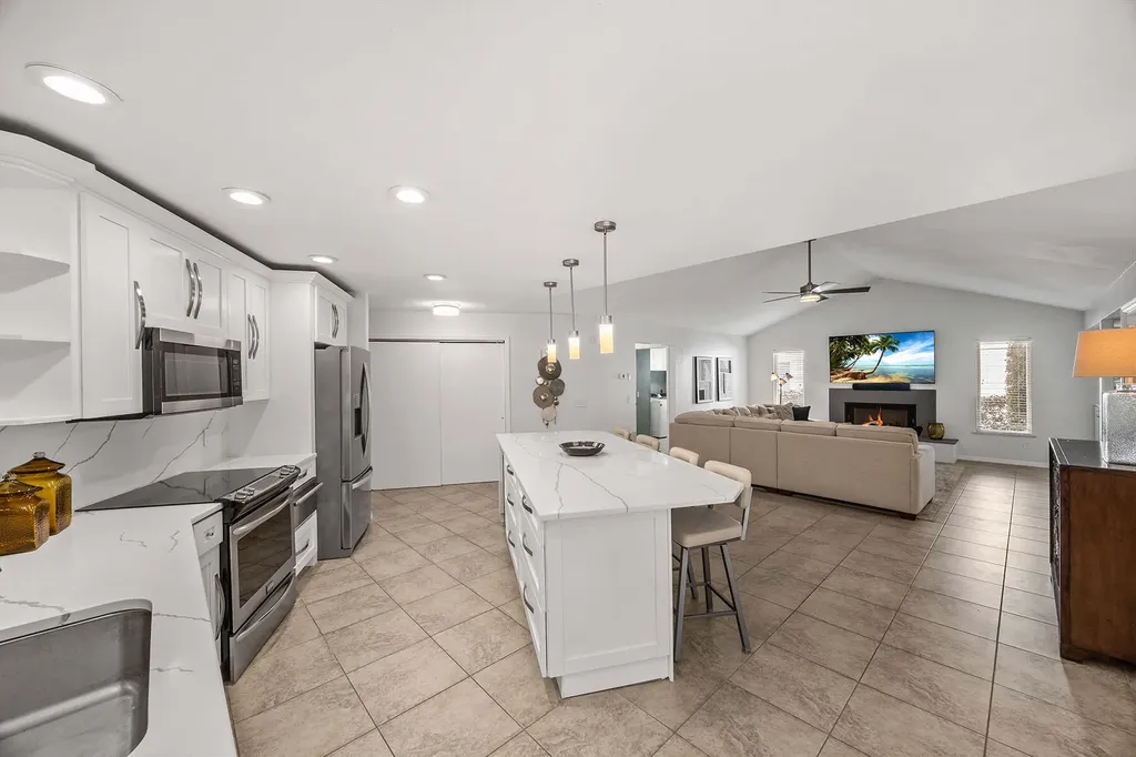 2529 Kings Lake Boulevard Naples FL 34112