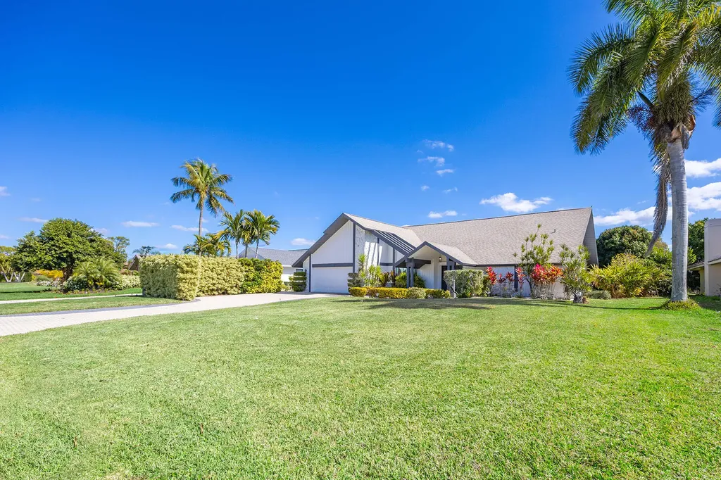 2529 Kings Lake Boulevard Naples FL 34112