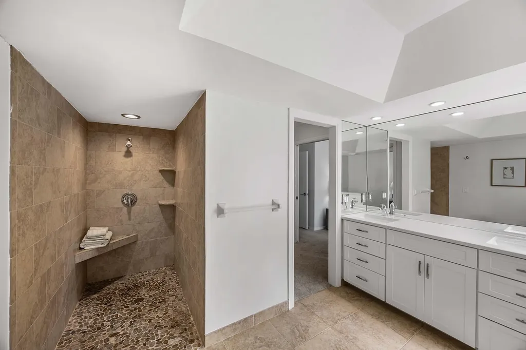 2529 Kings Lake Boulevard Naples FL 34112