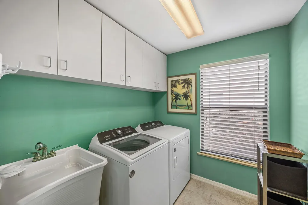 2529 Kings Lake Boulevard Naples FL 34112