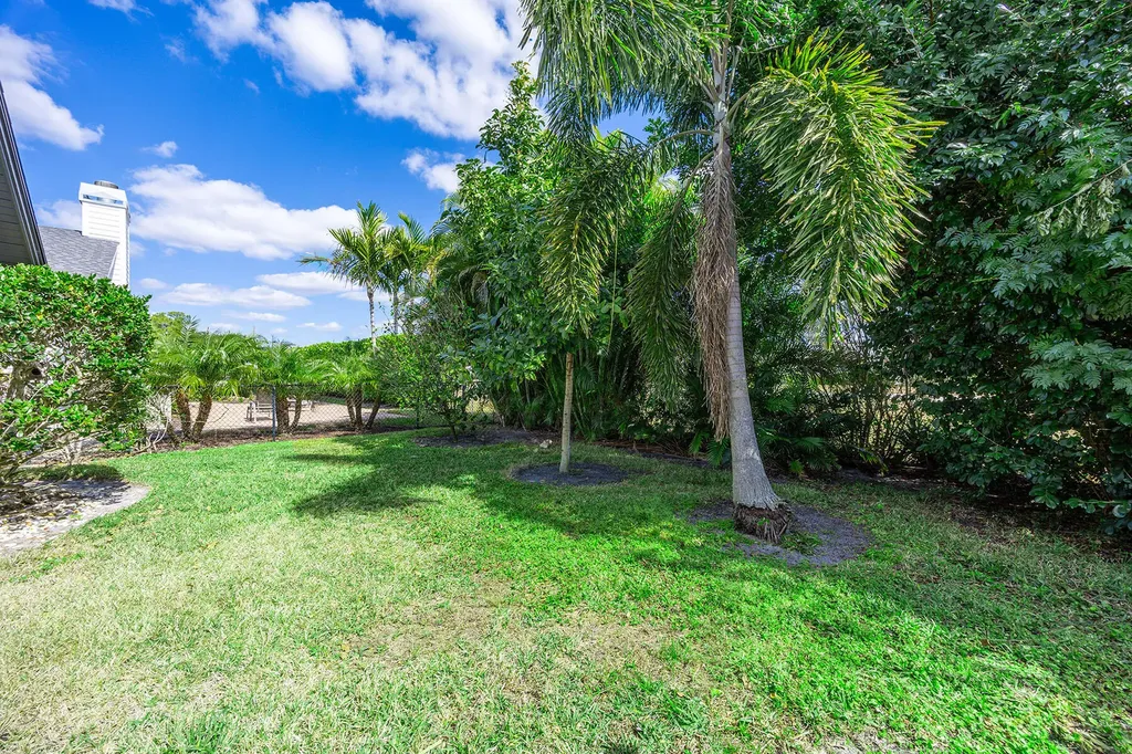 2529 Kings Lake Boulevard Naples FL 34112