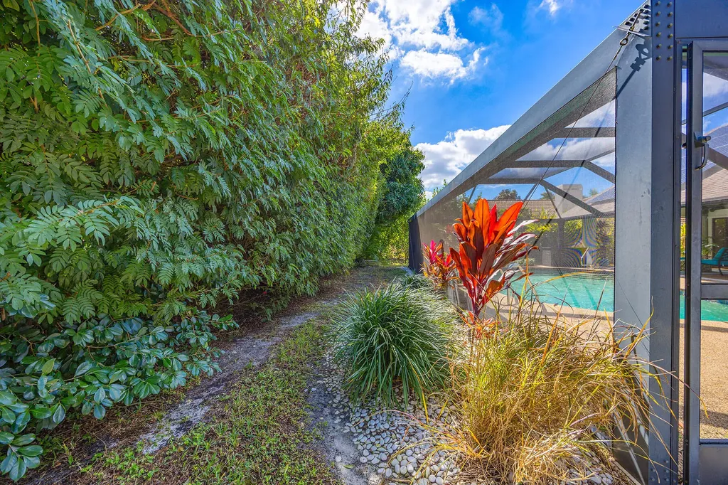 2529 Kings Lake Boulevard Naples FL 34112