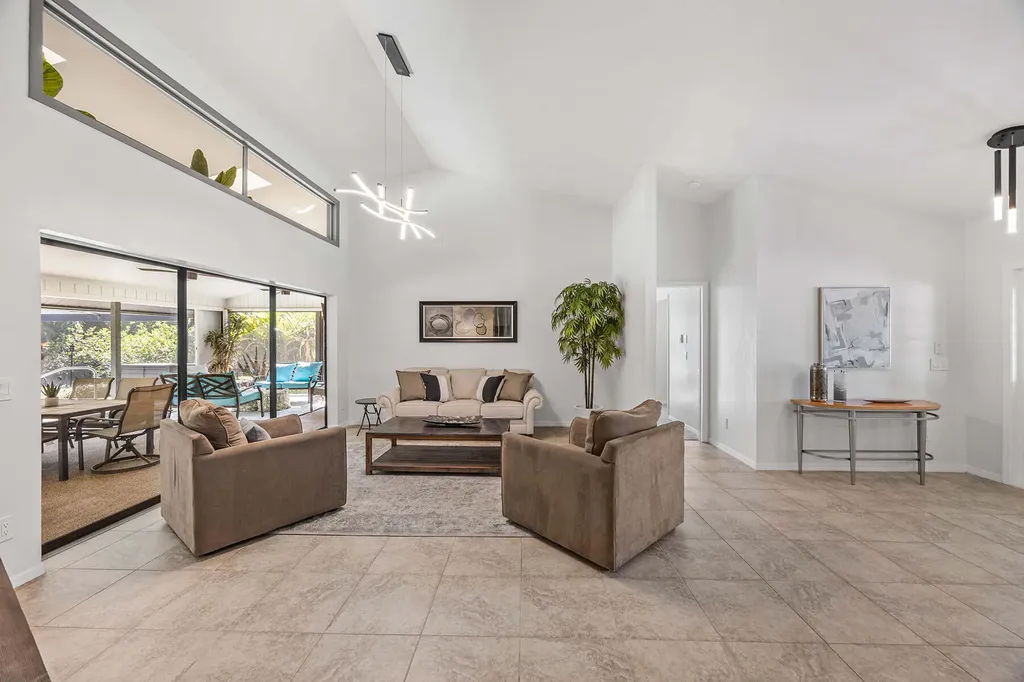 2529 Kings Lake Boulevard Naples FL 34112