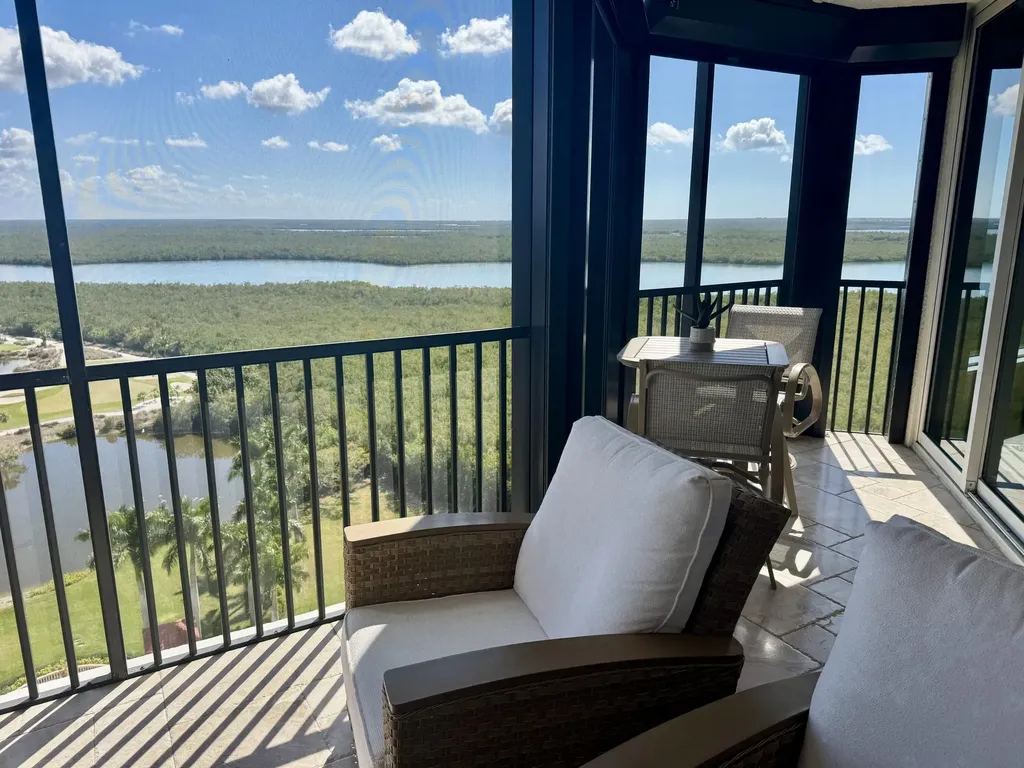 1060 Borghese Naples FL 34114