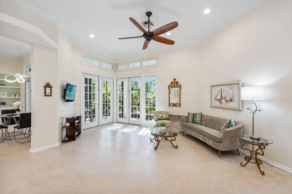 8599 Pepper Tree Way Naples FL 34114