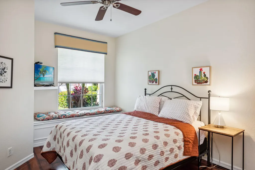 8599 Pepper Tree Way Naples FL 34114