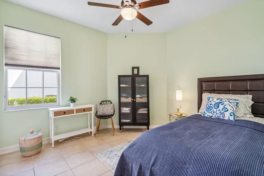 8599 Pepper Tree Way Naples FL 34114