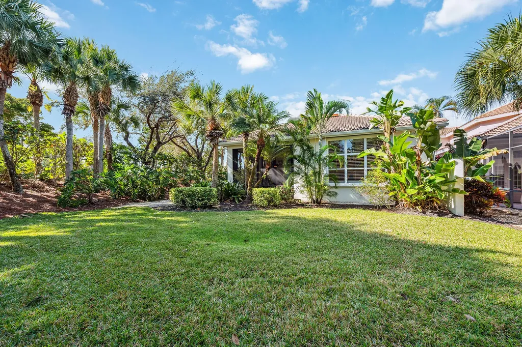 8599 Pepper Tree Way Naples FL 34114