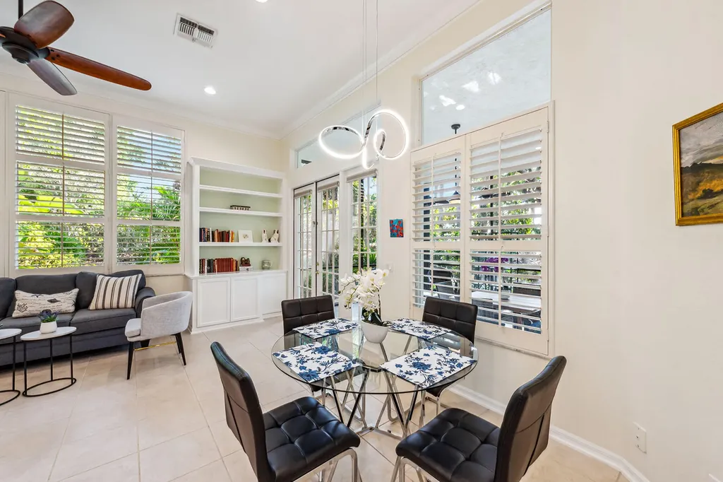 8599 Pepper Tree Way Naples FL 34114