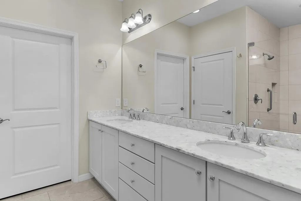 1574 Oceania Drive S Naples FL 34113