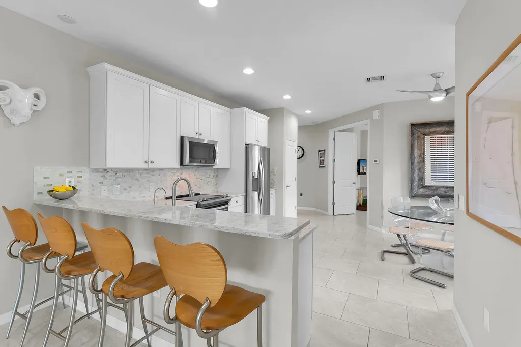 1574 Oceania Drive S Naples FL 34113