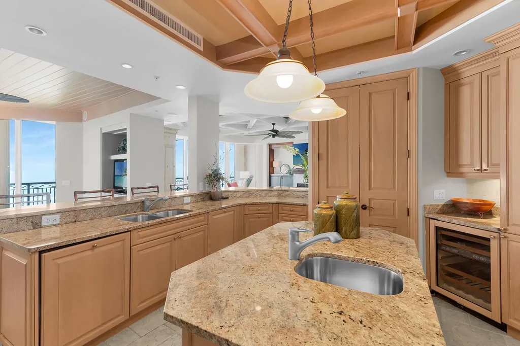 940 Cape Marco Marco Island FL 34145