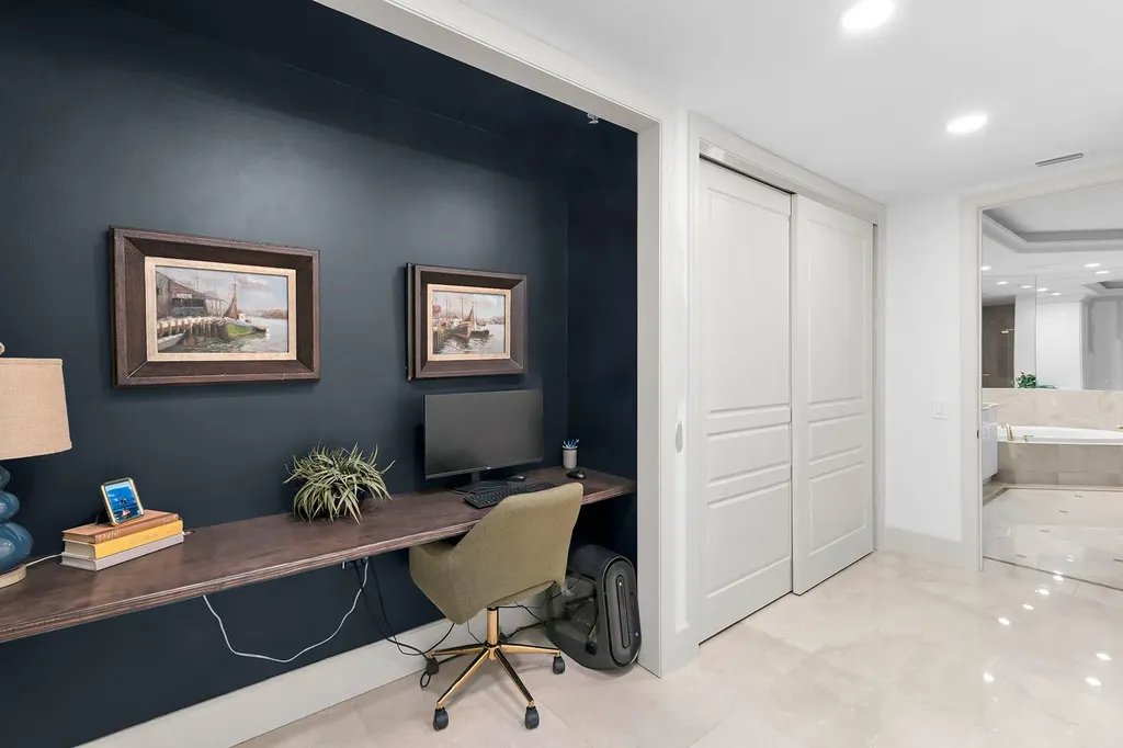 940 Cape Marco Marco Island FL 34145