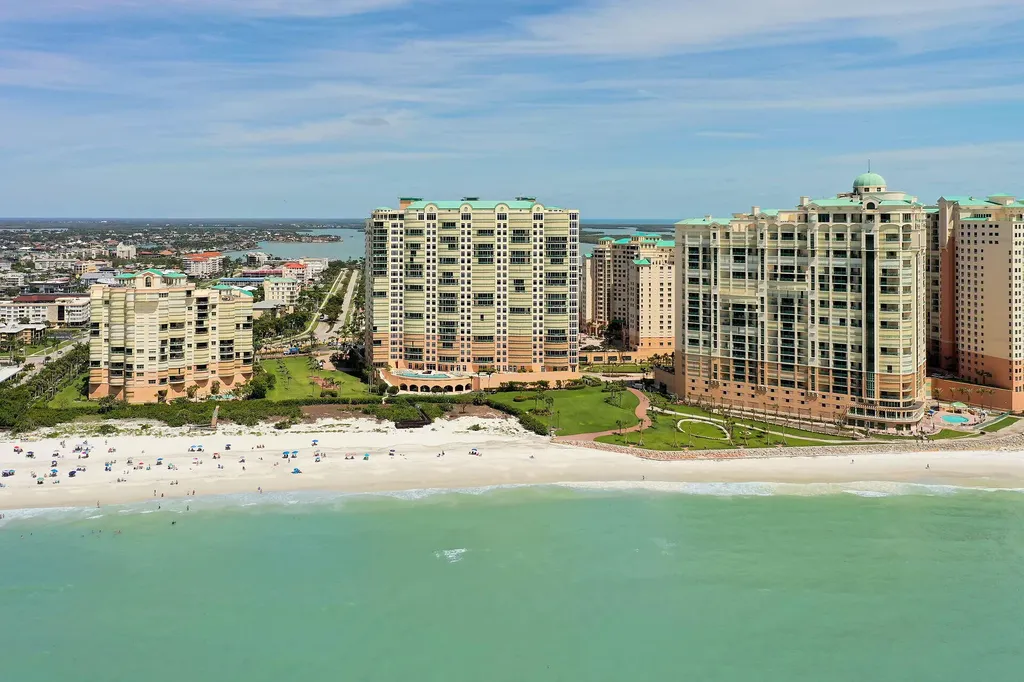 940 Cape Marco Marco Island FL 34145
