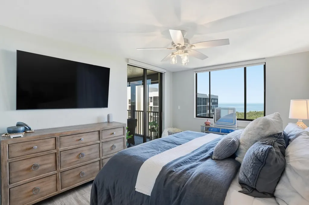 17 Bluebill Avenue Naples FL 34108