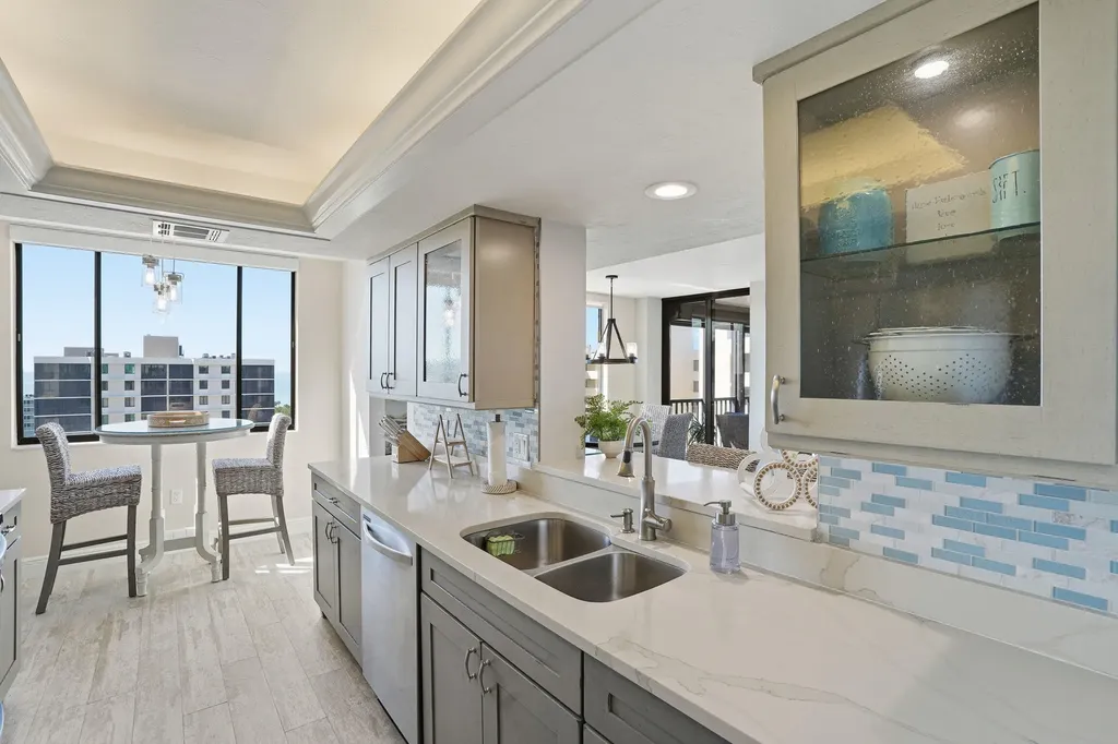 17 Bluebill Avenue Naples FL 34108